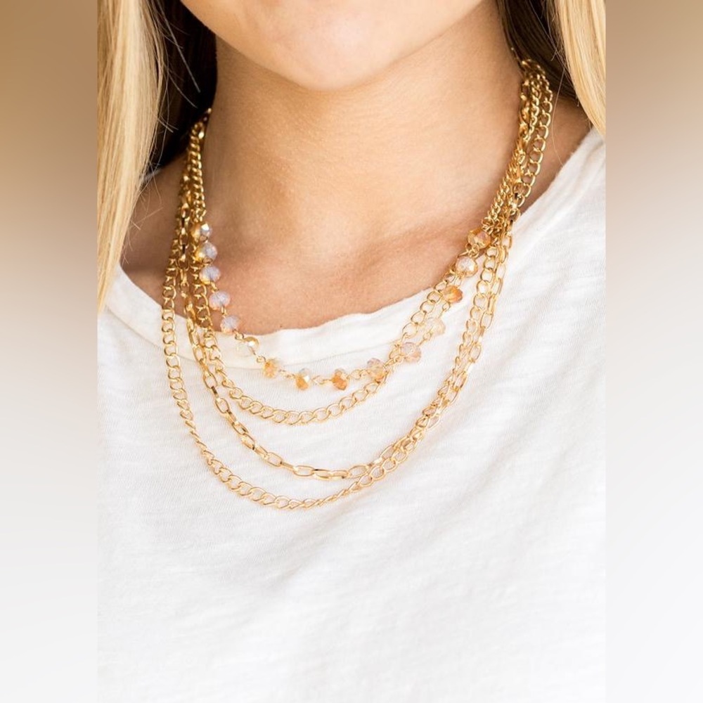 Extravagant Elegance Necklace